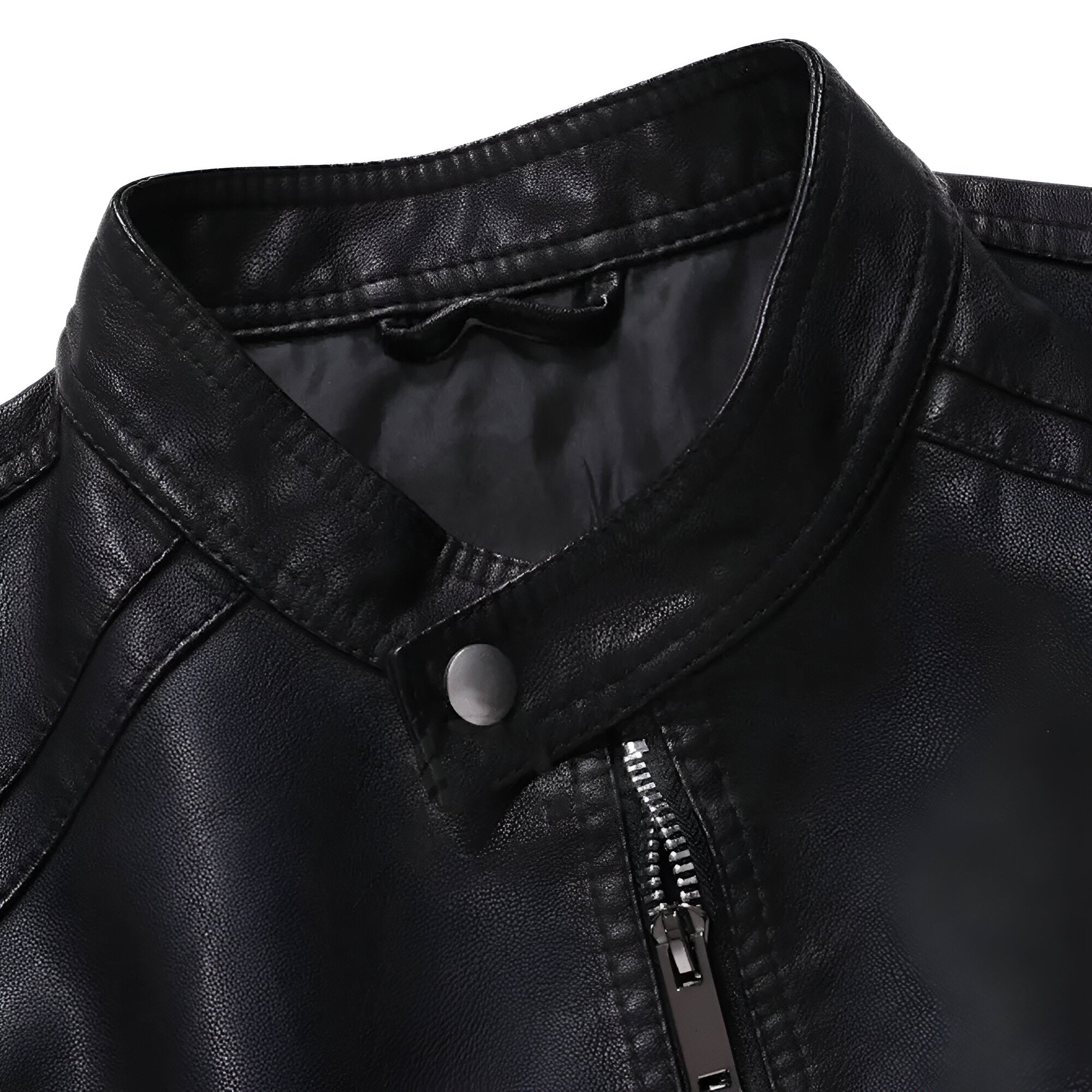 Detalle de cuello alto en chamarra de piel rockera para hombre